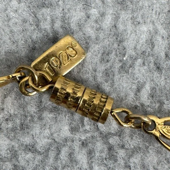 1928 Vintage Style Cameo Rose Pendant Necklace Gold Tone Filigree - Picture 6 of 7